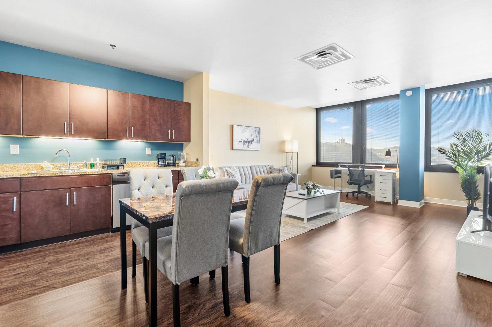 Luxury High Rise 1Bd River Views Downtown Pittsburgh Exterior foto
